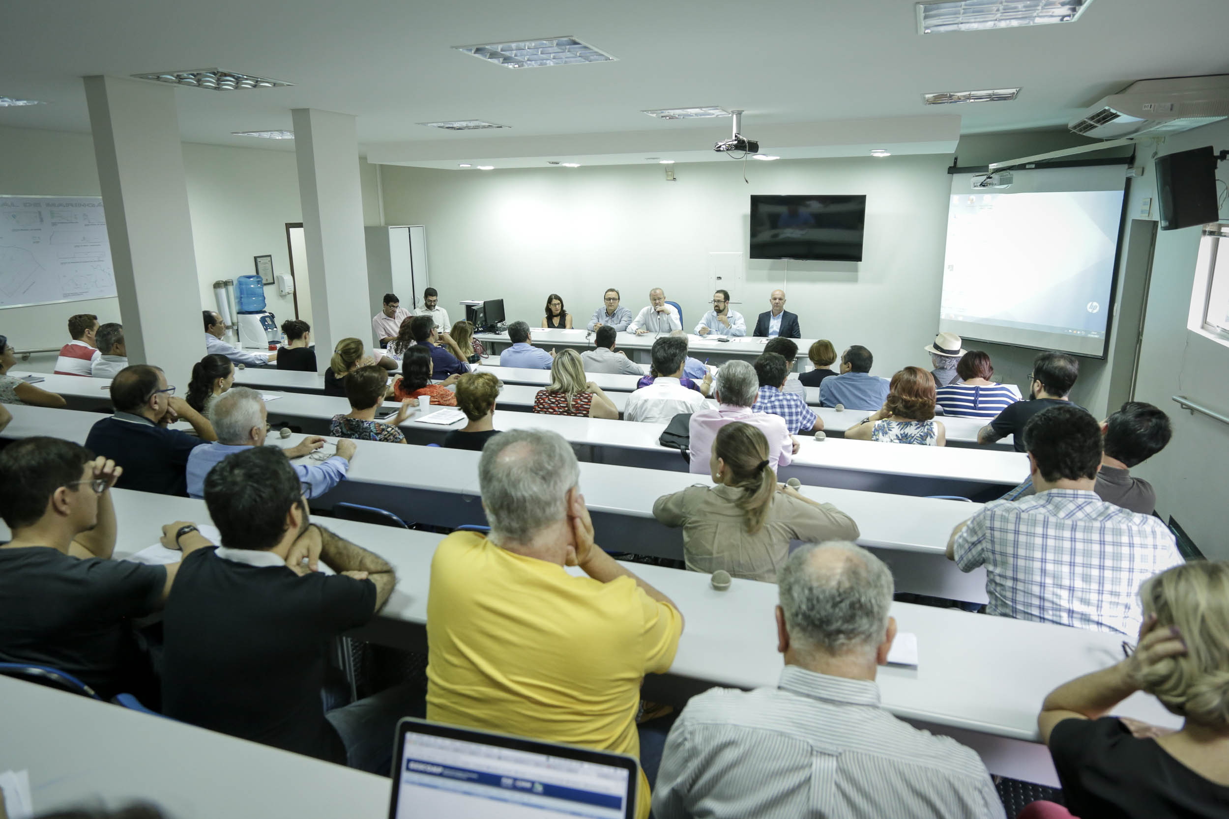 2017-03-27 Reunião COU - redução Horas Aula- MG 1993