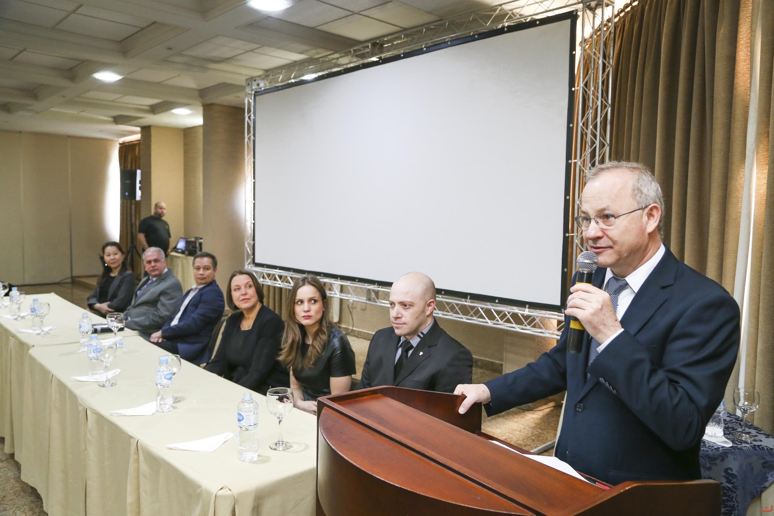 xiii conclave maringaense de odontologia 20171004 1018040018