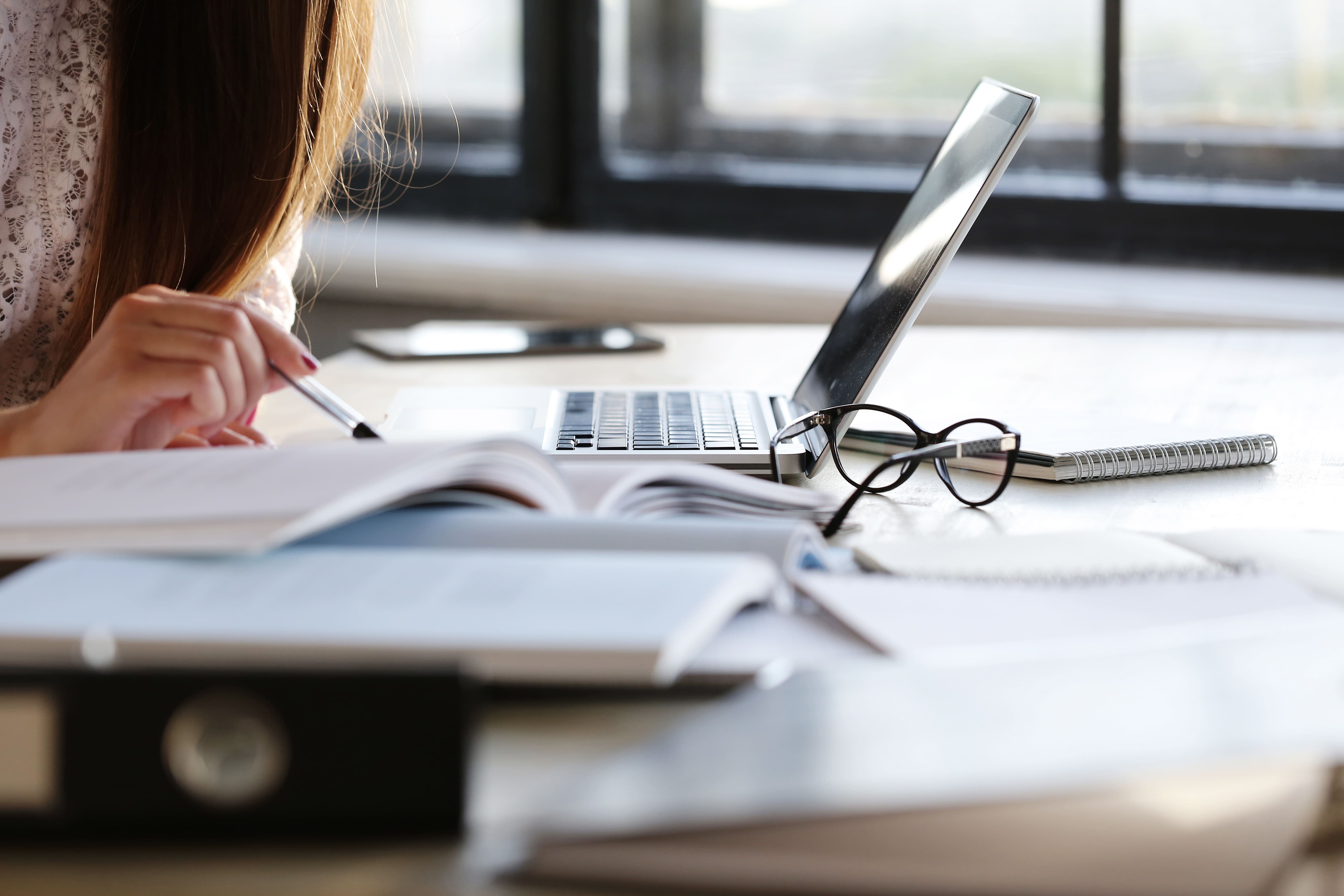 woman working at the office 1 site