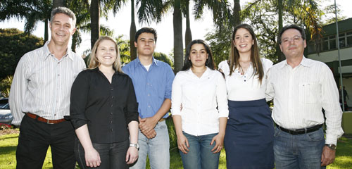 Da esquerda para a direita: Antonio Carlos de Campos, Rafaella Stradiotto, George Felipe Rezendes Tada Vignandi, Eliane Cristina de Araújo Sbardellati, Raissa Aline Abou Nouh e Antonio Gomes de Assumpção